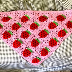 Forever21 Strawberry bandana top